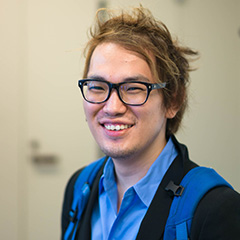 あおきひでみつ